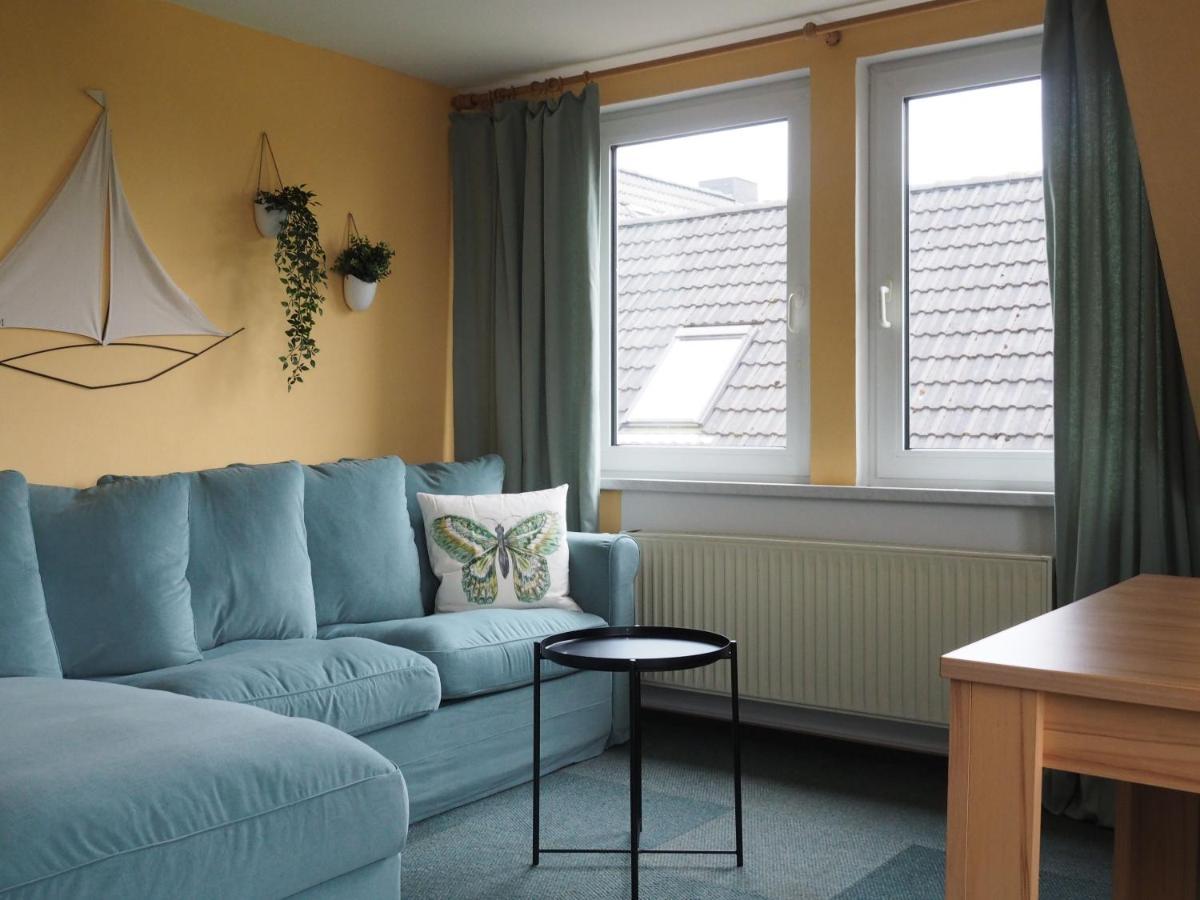 Friesenmeer Ferienwohnung Sechs ベンサージール エクステリア 写真